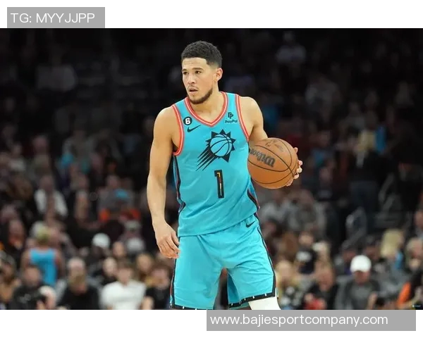 布克在纳什指导下主动担责太阳新赛季迎来最佳领袖导师 布克在纳什指导下主动担责太阳新赛季迎来最佳领袖导师