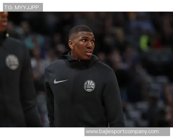 科尔怀念卢尼在大通中心的热烈掌声期待再次相聚的美好时刻